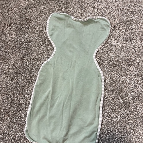 Love to Dream Swaddle Collection - Pink, Green, White - Picture 9 of 11